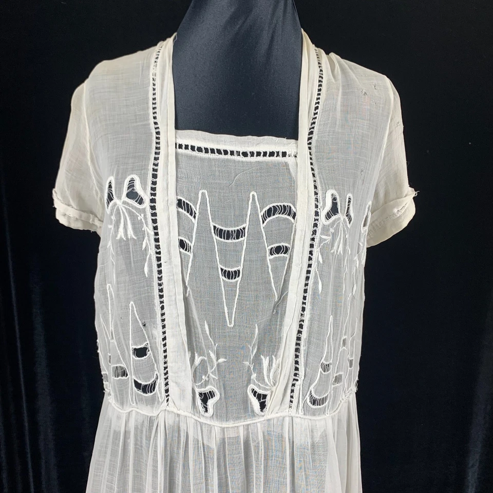1910s Edwardian White Lawn Tunic or Tea Dress M/L Top Cutwork Drop Waist Flawed - Image 4 of 4