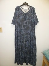 ONLY NECESSITIES GOWN, SIZE 1X 22/24, ID 0616110-281 