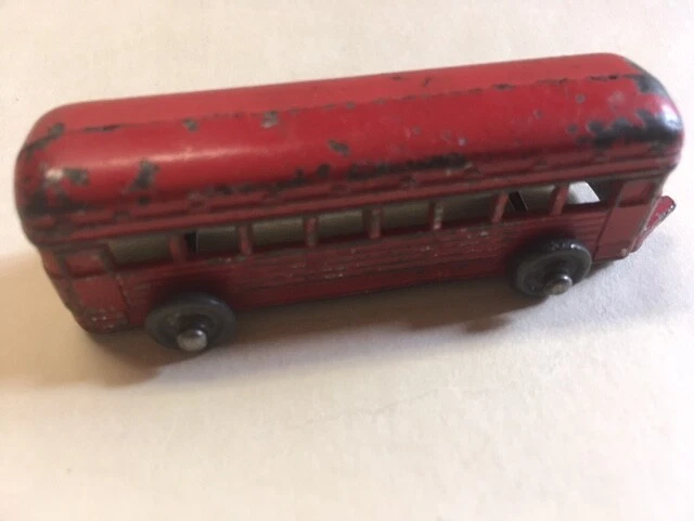 Tren rojo fundido a presión de los años 30 vagón de pasajeros acoplador roto/pintura astillada Foto 2 de 4