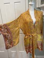 Spell  the Gypsy Collective Wild Blooms Robe Short Kimono Yellow Belt size S/M