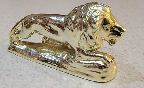Vintage Lions International paperweight metal figure fraternal Lion club emblem - Picture 7 of 8