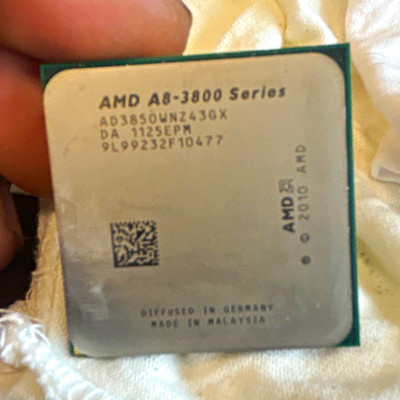AMD A8-3850 2.90GHz 4-Core Socket FM1 CPU Processor 4MB L2 AD3850WNZ43GX