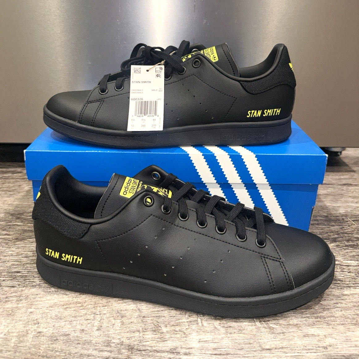 adidas Stan Smith "Black Semi Solar Yellow" Men’s Low Top Lace Up H00326 2021