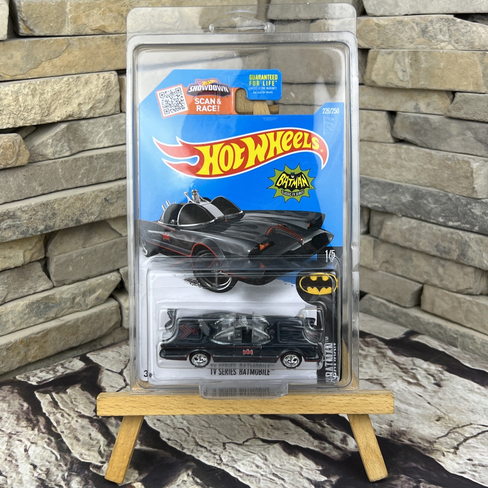 2016 Hot Wheels SUPER Treasure Hunt 1966 TV Series Batmobile Batman w/ Protector