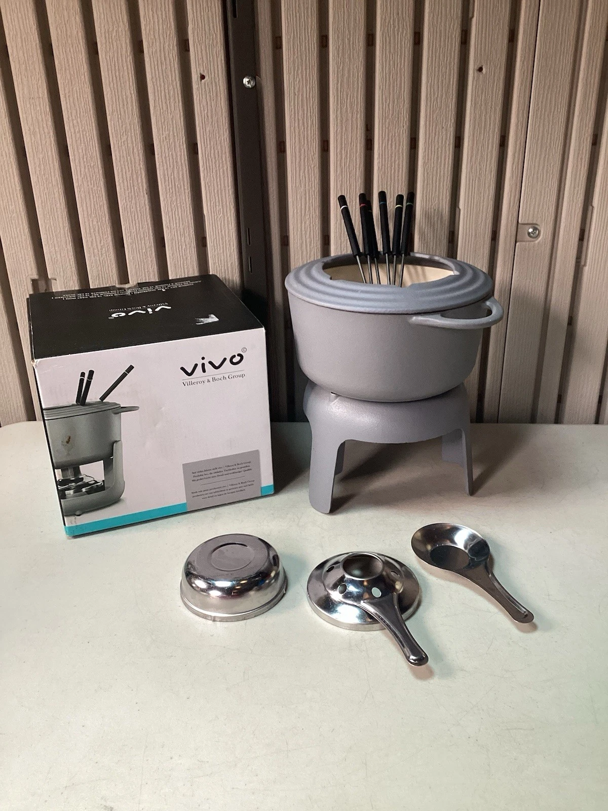 Vivo By Villeroy & Boch Cast Iron Fondue With 6 Forks Included - BRO8J37 - New
Opens in a new window