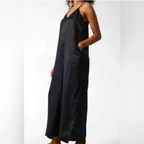 NEW Athleta Black Calm Cool Romper in soft satin like material Size Large Boho