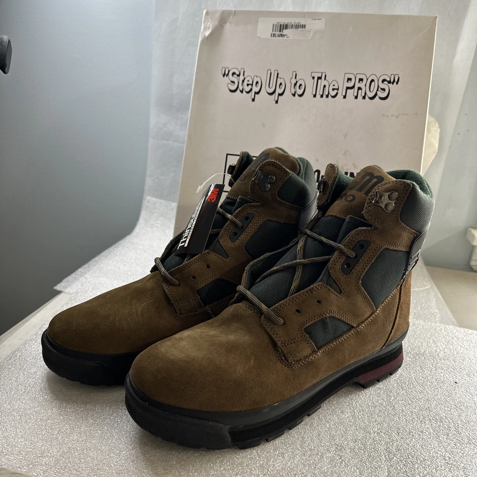 Weil-McLain Pro Men's Tan and Green Thinsulate Hiking Boots Size 11 NIB