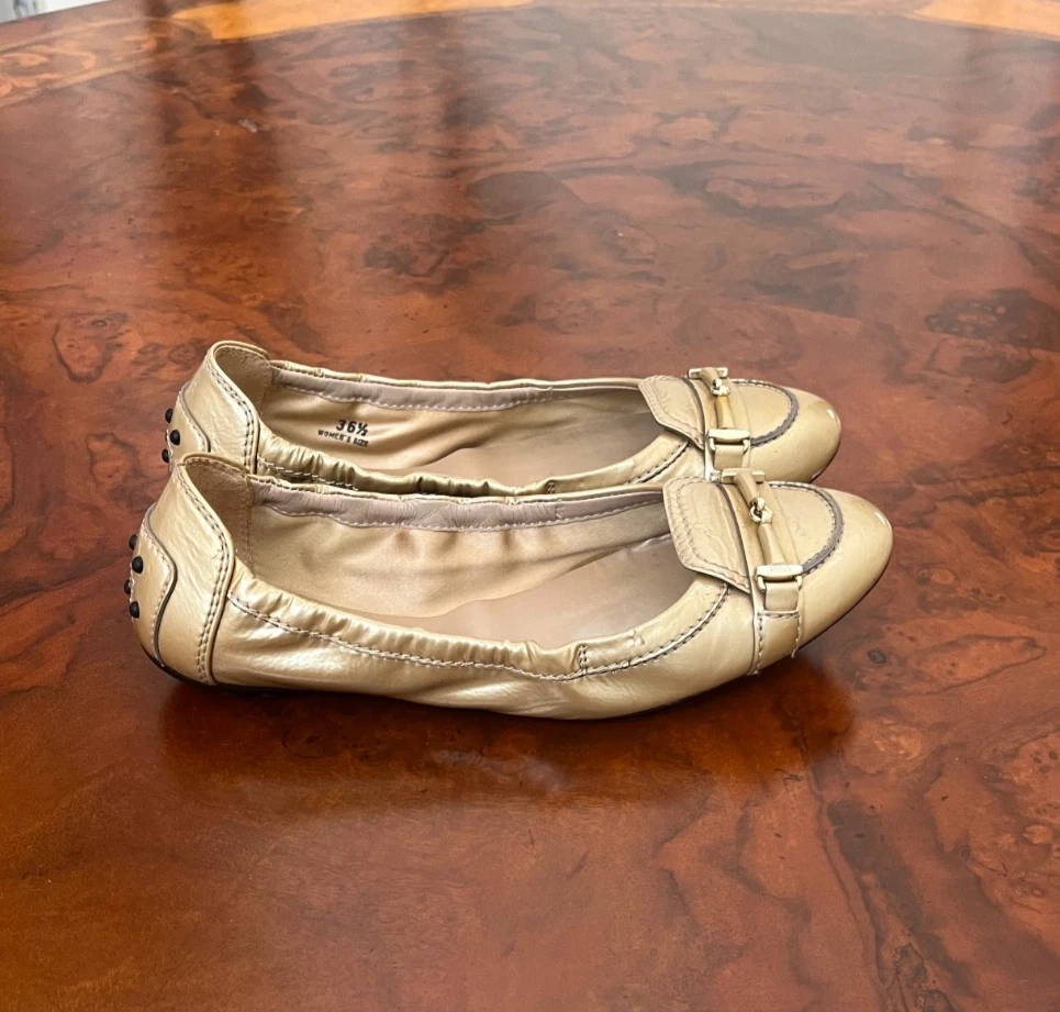 TOD'S Gold Patent Leather Scrunch Ballet Flats Size 36.5/6