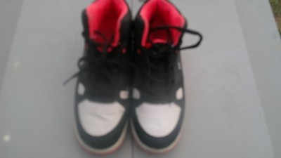 LA. GEAR womans Athletic Shoe size 7