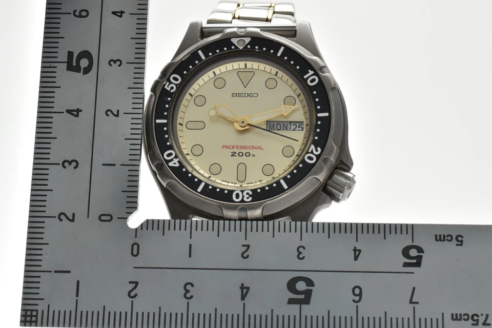 SEIKO 7C43-6A00 Exc+5 DIVER PROFESSIONAL 200m Titanium Mens Watch From JAPAN - Image 3 of 4