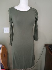 Express Small Petite Green 3/4 Length Sleeve Knee Length Swing Dress