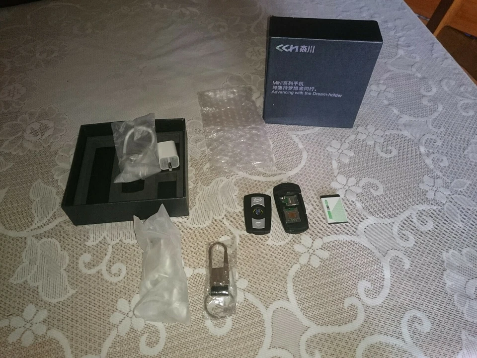 Micro cellulare phone portachiave phone tipo forma chiave BMW Micro Phone Mini - Photo 2/4