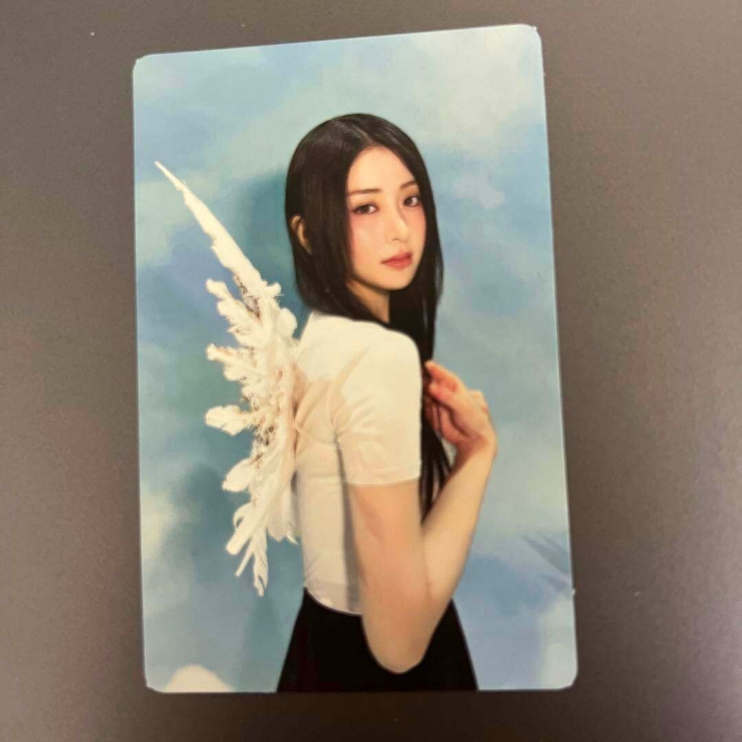 LE SSERAFIM Unforgiven Standard ver. BLOODY ROSE Yunjin Official