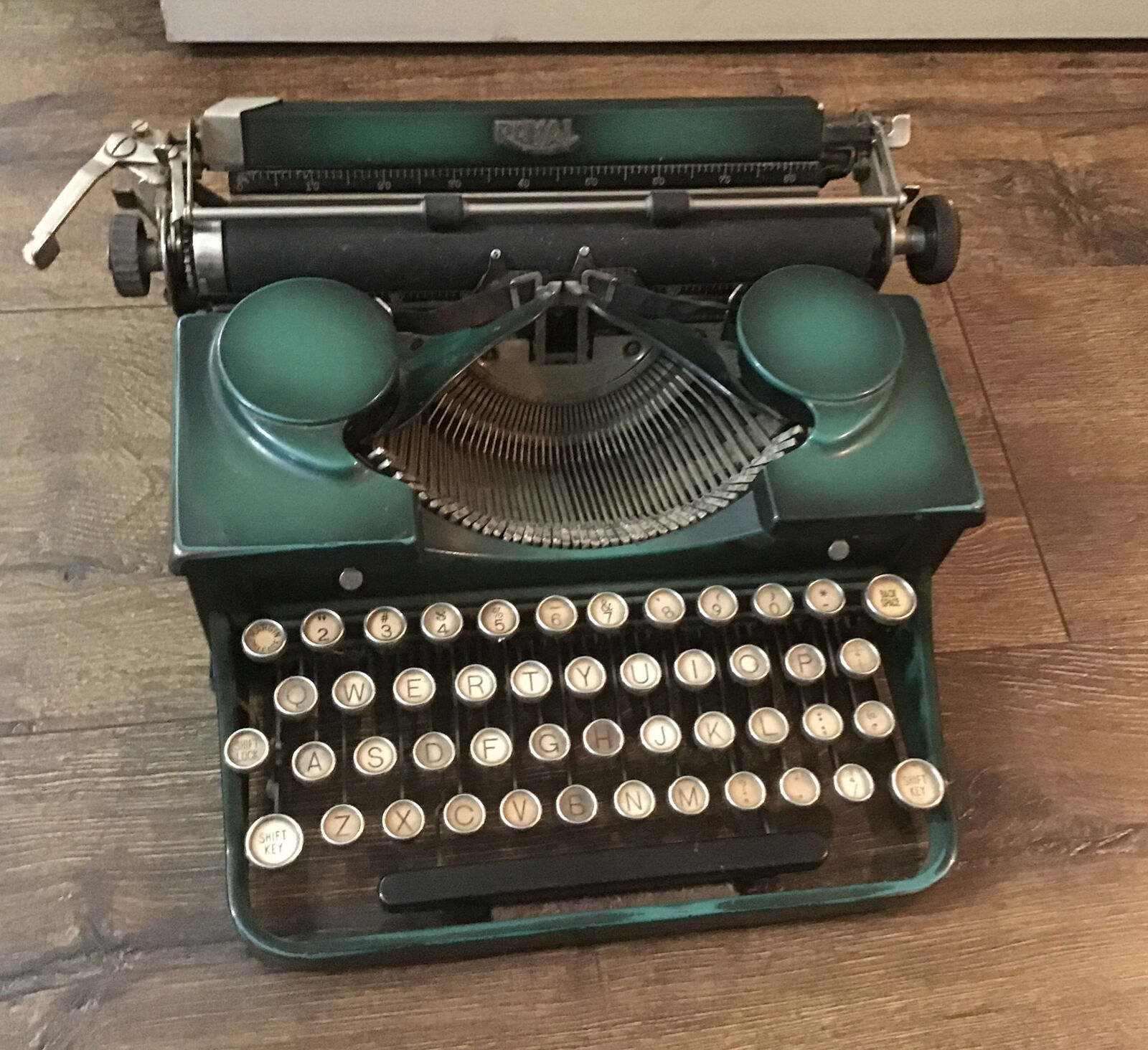 Vintage Typewriter — Wild Poppy