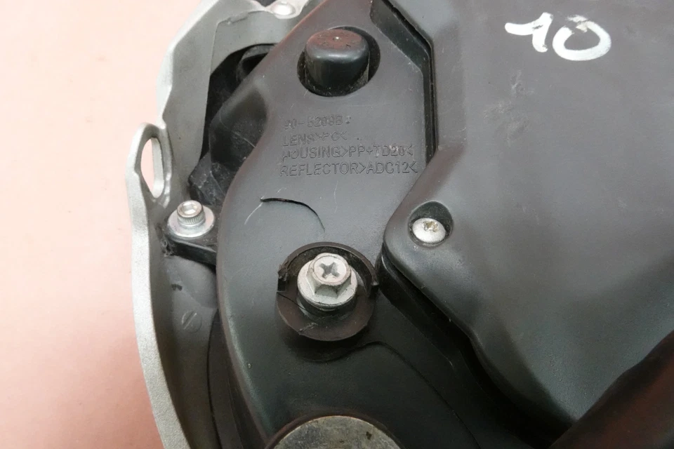 Faro delantero Ducati Monster 796 2008-2014 (ver fotos) Foto 2 de 4