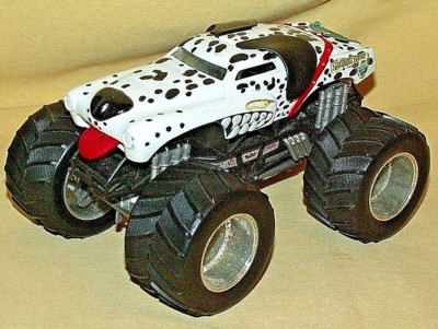 Monster Mutt Monster Truck Hot Wheels Jam Dalmatian Dog Car Mattel 2004 Loose
