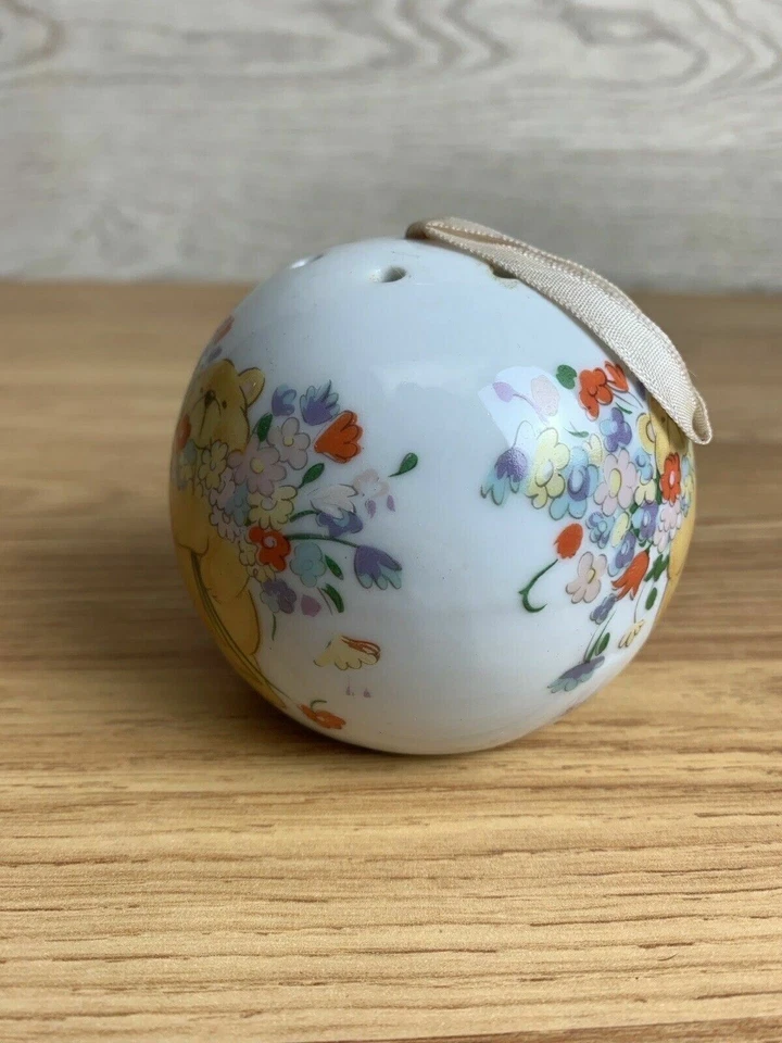 Ceramic Hanging Air Freshener Pomander Wardrobe Closet Deodorizer Bear Floral - Image 3 of 4
