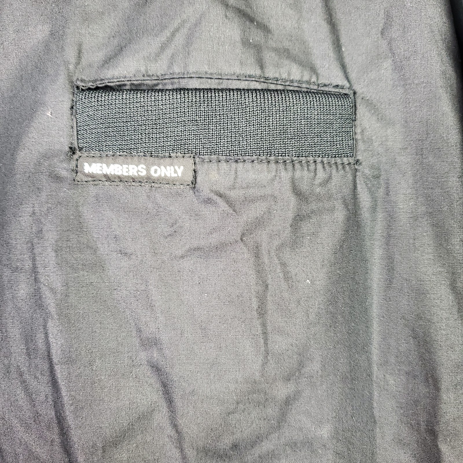 Picture 3 of 18