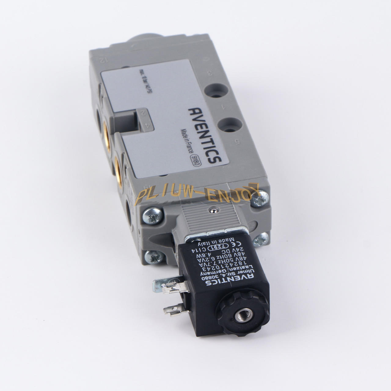 1PCS Aventics 0820023026 Pneumatic Directional Valve New