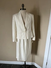 NWT  VTG Handmacher Ivory Cream Colored Skirt Suit Size 10 Petite