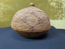 VTG Yupik Alaskan Basket W/ Lid