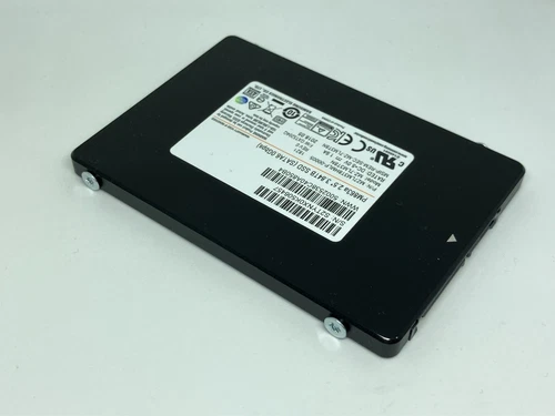Samsung PM863a 2.5“ 3.84TB SSD SATA 6.0 Gbps Zustand: 97%