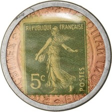 Monnaie, France, Credit