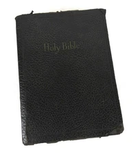 OLD KJV Version The HOLY BIBLE Pronouncing Black Cover Vintage