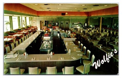 Vintage 1960s Wolfie's Restaurant - St. Petersburg, Florida Postcard (UnPosted)
