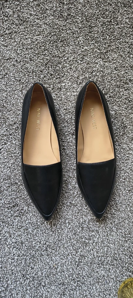 Mocasines planos Nine West negros en punta talla 6 nuevos con etiquetas Foto 2 de 4