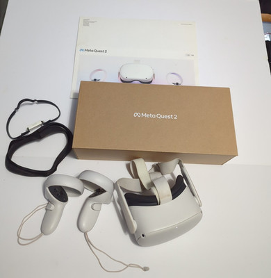 Meta Quest 2 VR Headset 128 GB Controllers Oculus bundle tested standalone VR