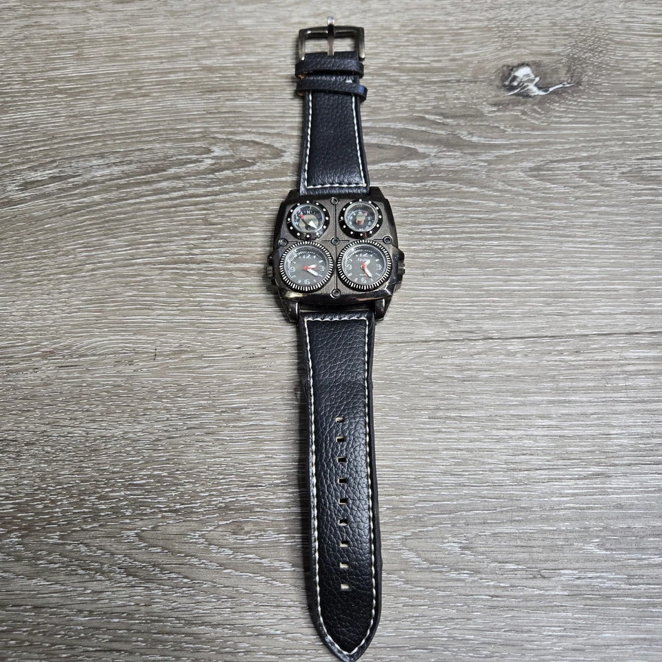 OULM男士双时区军用手表装饰指南针大表盘皮革1140 — 第 3/4 张图片