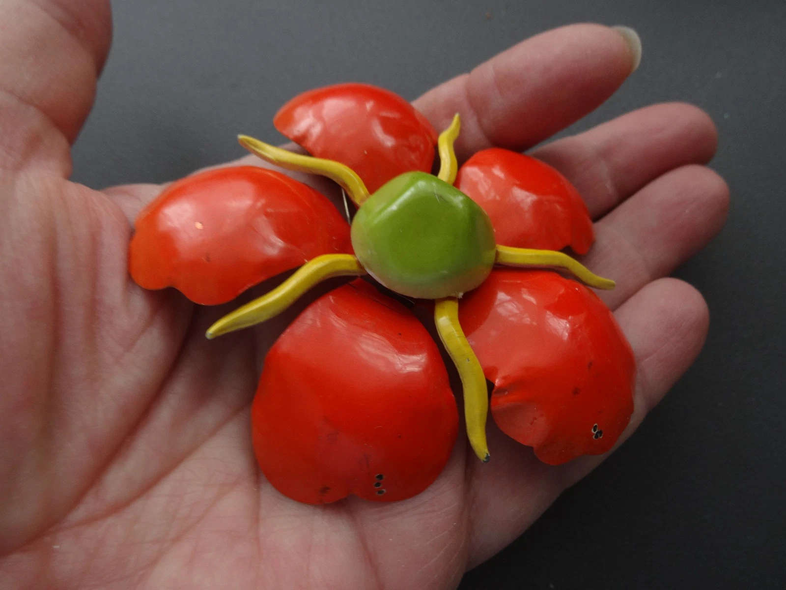 Vtg Orangy-Red Enamel Metal Rose Hibiscus Flower Brooch Pin Huge 3" RARE