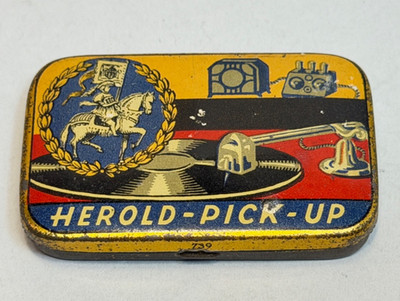 1930's German Herold Pick-up Gramophon Phonograph Needles Tin Box Litho Knight