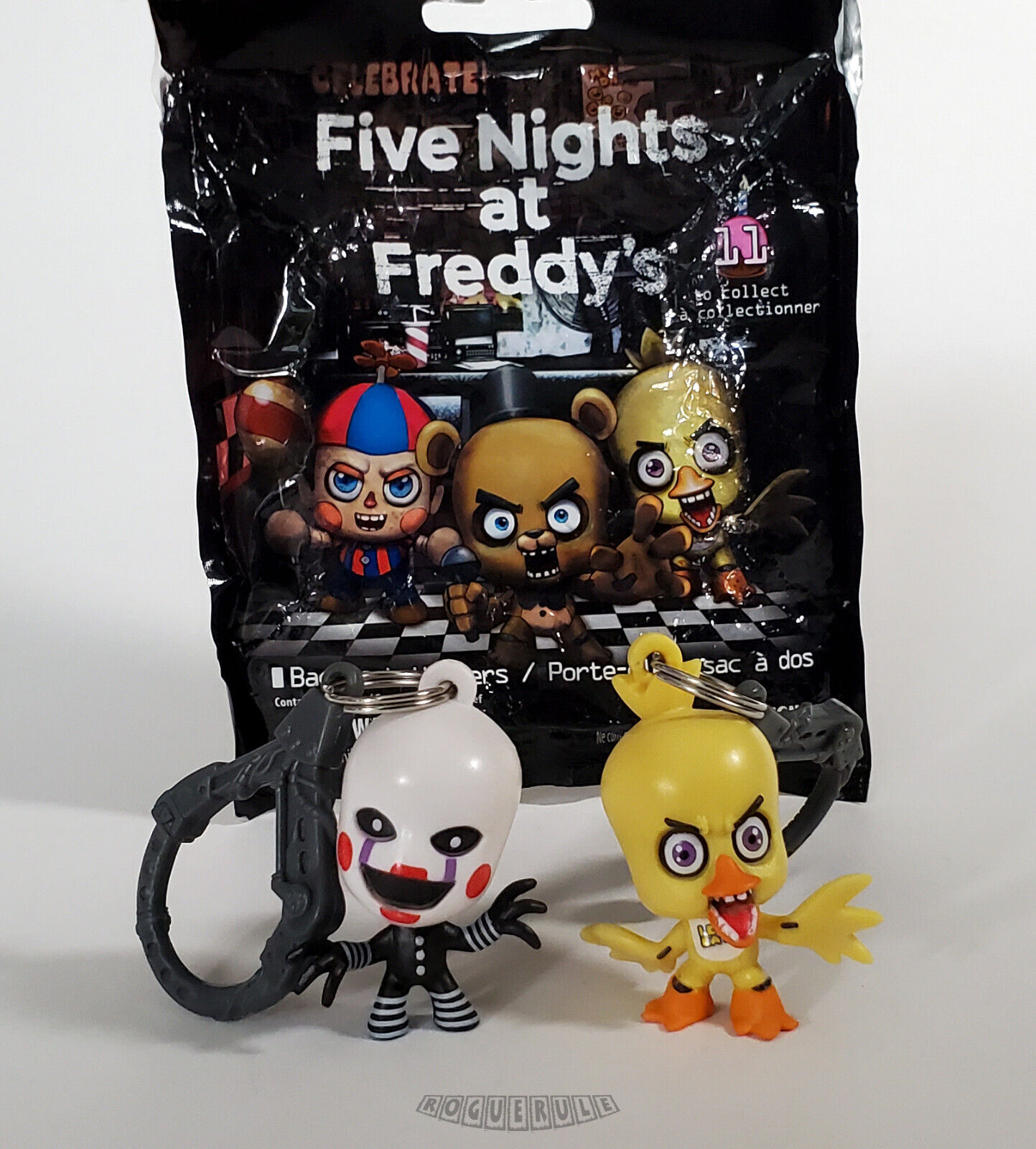 Five Nights at Freddy's Security Breach Backpack Hangers S1 Collectors Box  5-Pack: Backpack Keychain Toy, Party Favor & Fidget Toys for Kids - Entire