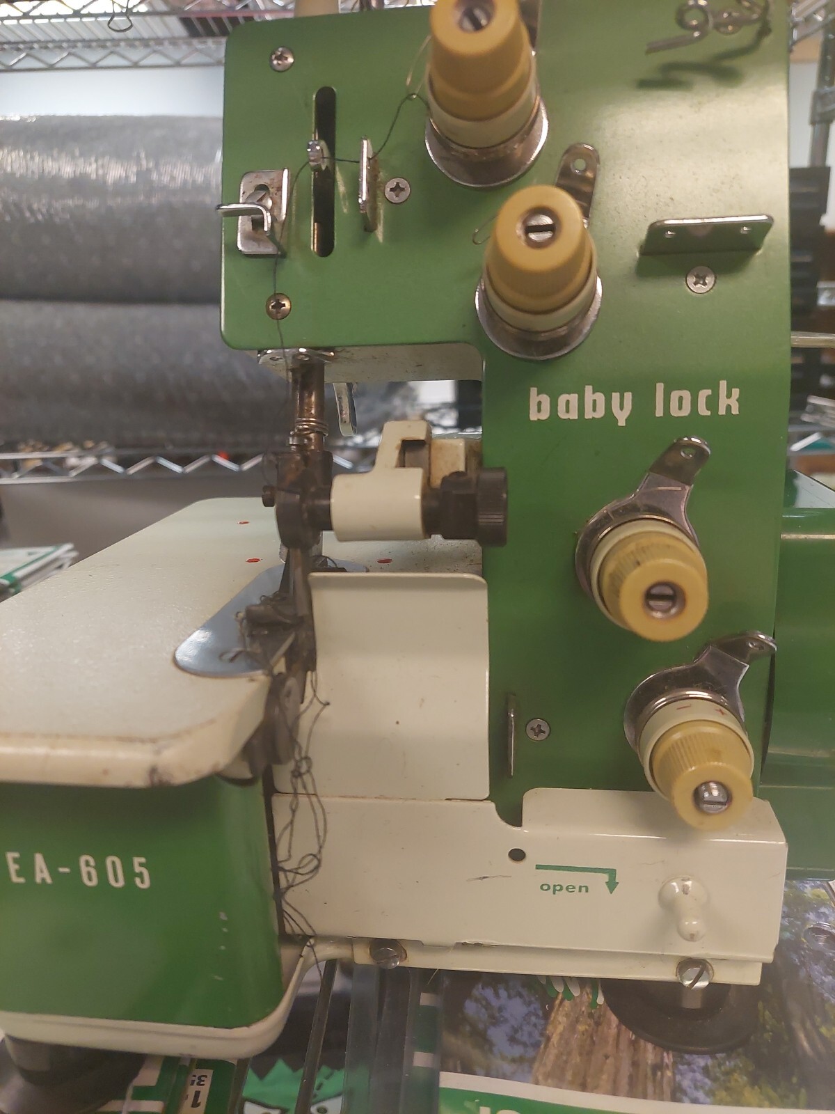 Baby Lock Ea-605 Vintage Serger Sewing Machine 2 Thread Posts Damaged For  Sale Online | Ebay