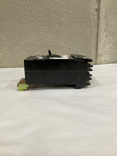 SQUARE D KC34125 - 125A AMP 3P POLE 65kA ~ 480V - Picture 3 of 4