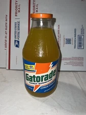 VINTAGE 1980’S FULL GATORADE GLASS BOTTLE CITRUS 46OZ SEALED BRAND NEW NFL RARE!