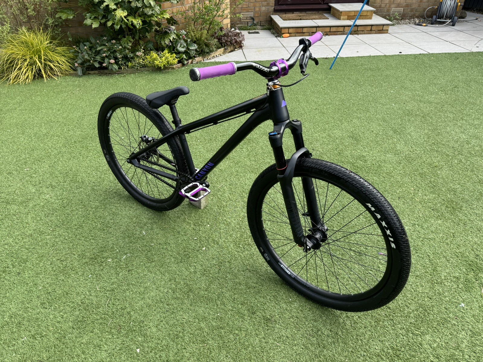 Canyon Stitched 360 Pro Dirtjumper With Gyro eBay