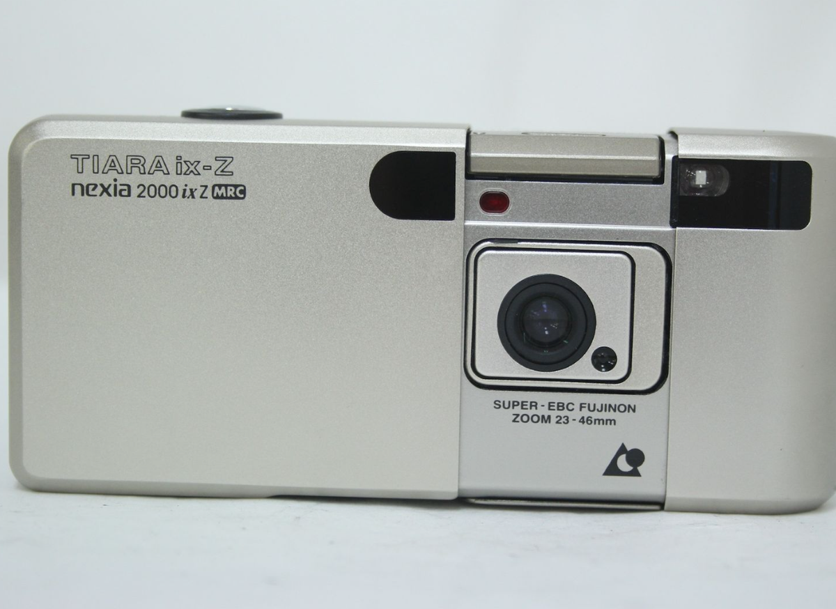 Fujifilm Tiara ix-z Nexia 2000 23-46mm Compact Film Camera Item