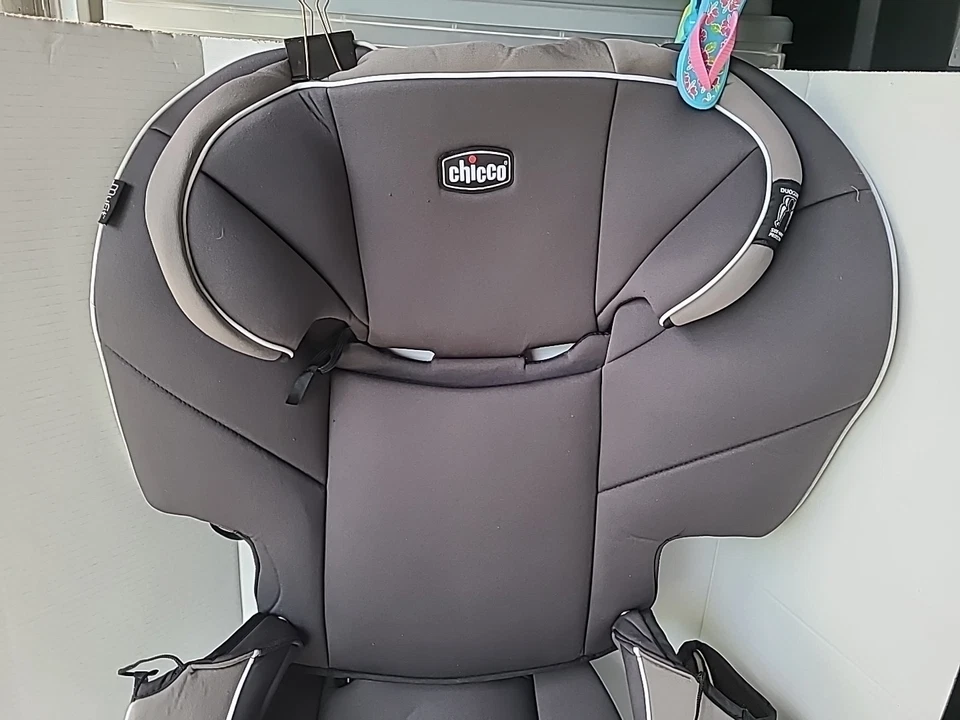 Funda de asiento de tela para niños Chicco Myfit Booster cojín acolchado repuesto gris.  Foto 2 de 4