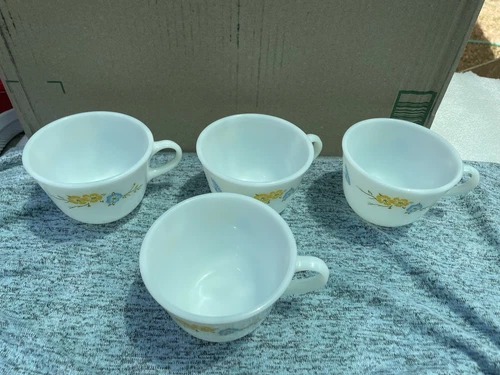 Vintage Pyrex Flirtation Tea ~ Coffee Mugs Set Yellow Blue Flowers Butterfly USA