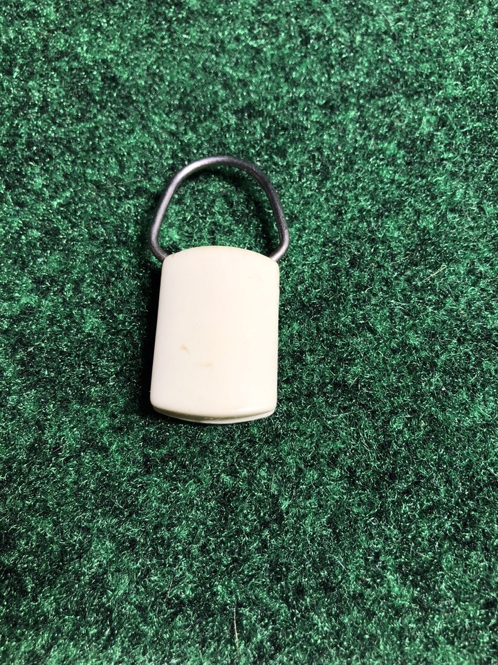 Lucas Paints Vintage Advertising Paint Can Vintage Keychain Key Chain