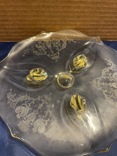 Vintage Elegant Yellow Footed Depression Glass Etched Design 8” Sandwich Tray E5 - Picture 3 of 6