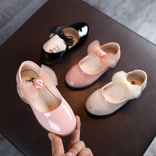 KINDER LEDER ELEGANTE SCHUHE MÄDCHEN KLEINKINDER PRINZESSIN FLACHE SCHLEIFE HOCHZEIT SCHULE PUMPS - Bild 1 von 13