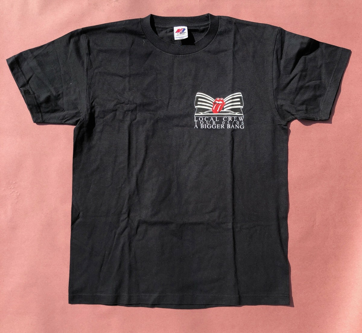 ROLLING STONES A Bigger Bang 2005/06 Local Crew T-SHIRT ROLLING STONES A Bigger Bang 2005/06 Local Crew T-SHIRT