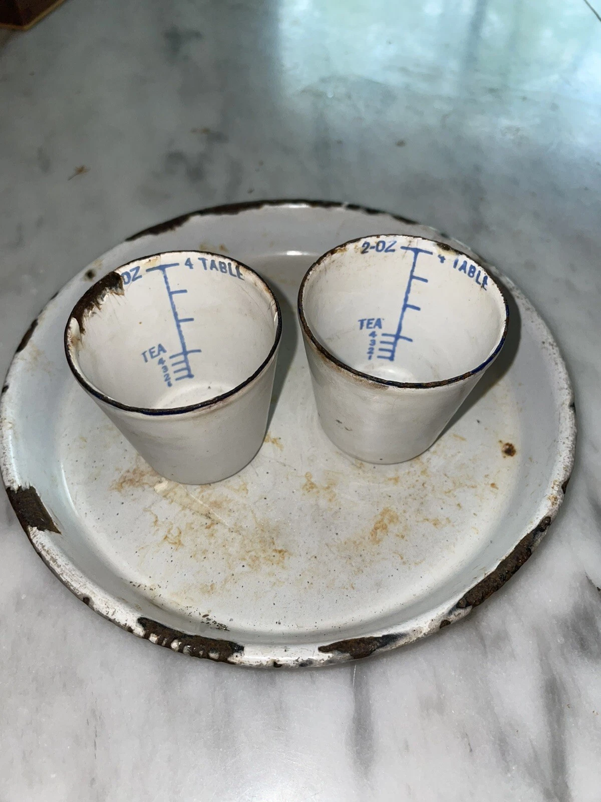 Vintage Enamel Measuring Cups & Plate Blue White Decor