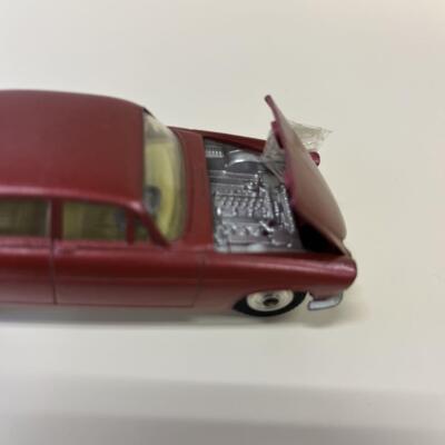 CORGI CORGI MINIATURE CAR JAGUAR MARK × SALOON | eBay