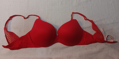 Victoria s Secret Incredible Bra 32D Red Lace T-Shirt Push-Up Underwire