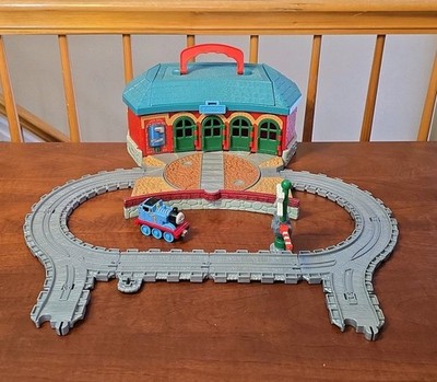 Thomas and Friends Take Along Roundhouse Train Station Playset 100% Complete